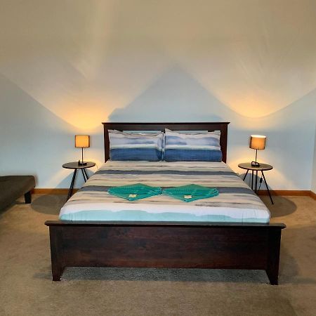 Bee'S Place - 3 Bedroom Home On 10 Acres Of Land With Distant Ocean Views Emu Bay ภายนอก รูปภาพ